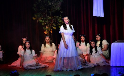 'Sevgi Elçileri' ilk kez Bornova'da sahnelendi