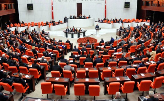 12 dokunulmazlık dosyası Meclis'e sunuldu: Özgür Özel ve İzmirli vekil de listede!