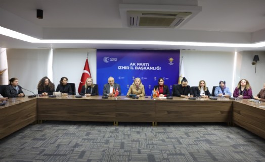 AK Parti İzmir'den 25 Kasım Mesajı: ‘Kadına şiddet dünyanın ortak meselesi'