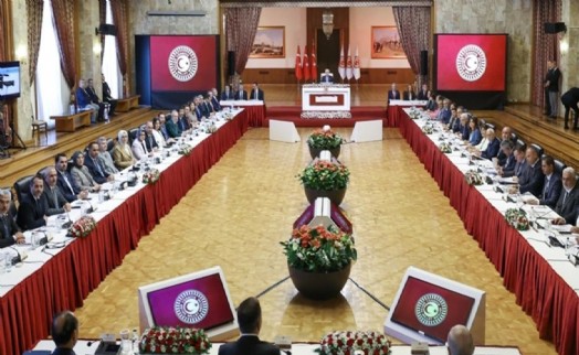 AK Parti'nin 'kayyım' planı sürece takıldı