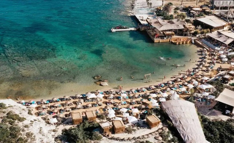 AK Parti’den başkan adayı olan isim gözünü Alaçatı’daki Babür Koyu’na dikti: Doğal koya çengel