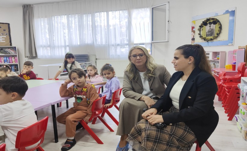 AK Partili Çankırı'dan görme engelli Burcu öğretmene ziyaret