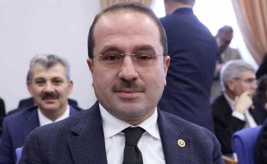 AK Partili Kırkpınar sağlık sistemini övdü