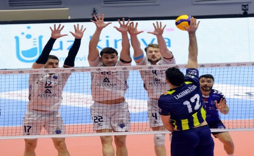 Altekma konuk ettiği Fenerbahçe'ye 3-1 mağlup oldu