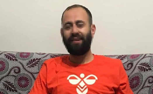 Atatürk için saygı duruşunda bulunan vatandaşlar ile alay eden sürücüye ev hapsi!