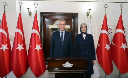 Bakan Memişoğlu: Nakil konusunda 149 merkezle dünyada örnek ülkeyiz