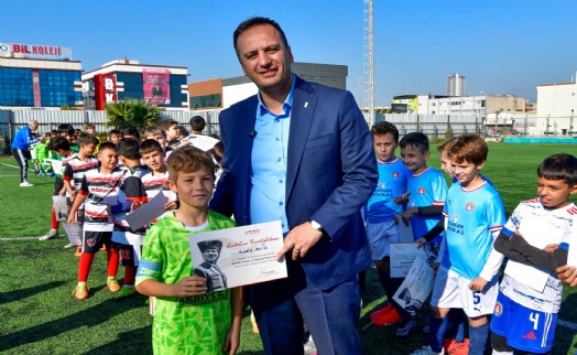 Bornova'da Atatürk turnuva ile anıldı