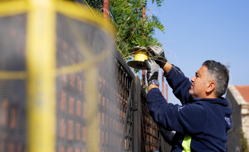 Büyükşehir ekipleri karasineklere geçit vermiyor