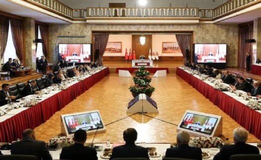 CHP'de İmralı çıkmazını Özgür Özel'in kararı netleştirecek!