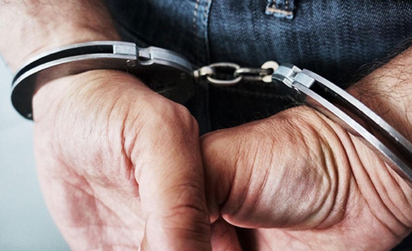 Çantasında 29 kilo metamfetamin ele geçirilen şüpheli tutuklandı