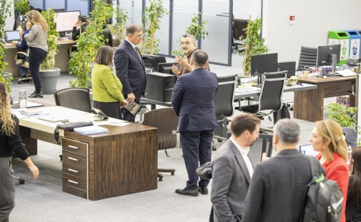 Cemil Tugay 'Açık Ofis'i anlattı: 'Kimsenin makakm odası olmayacak'