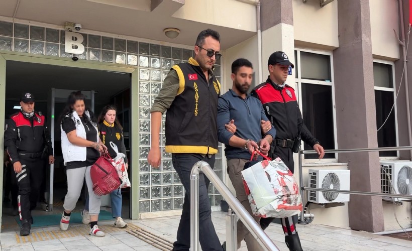 Firari hükümlü çift yakayı ele verdi