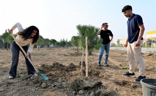 Gençlerin eliyle daha yeşil bir Bornova
