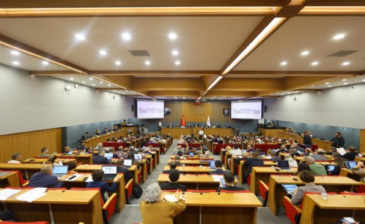 Harmandalı krizi Meclis'e yansıdı! AK Parti'li Kaner: Çöplüğümüze çöp atamıyoruz!