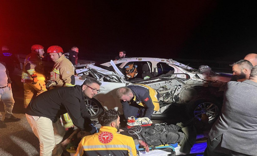 İzmir yolunda feci kaza: 1 ölü 2 yaralı