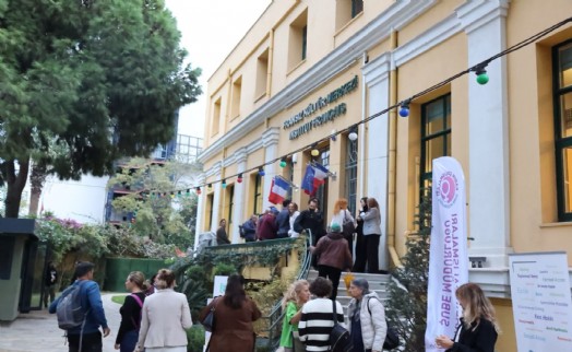 İzmir'de kadınlar şiddete karşı yürüyecek