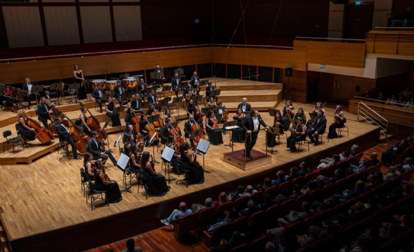 İzmir’de unutulmayacak bir klasik müzik gecesi