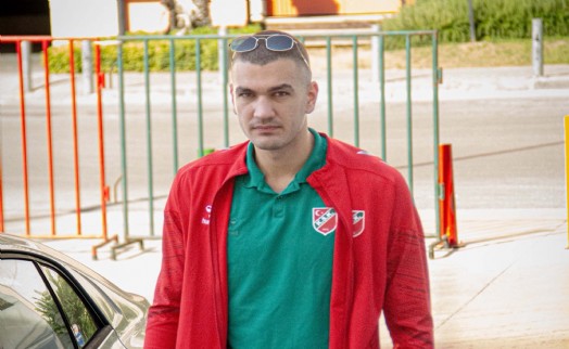 Karşıyaka'da Naumoski oynamadan gitti