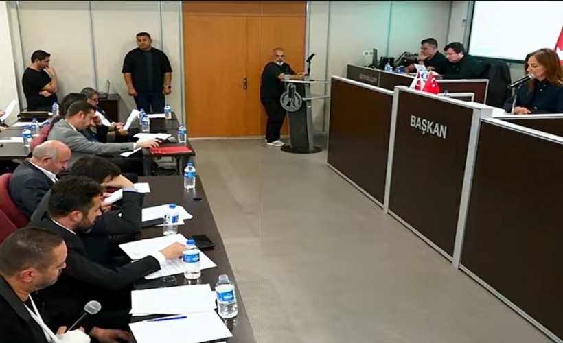 Karşıyaka'da gündem 'Bostanlı Pazarı': 'Bu konuyu meclise getirin'