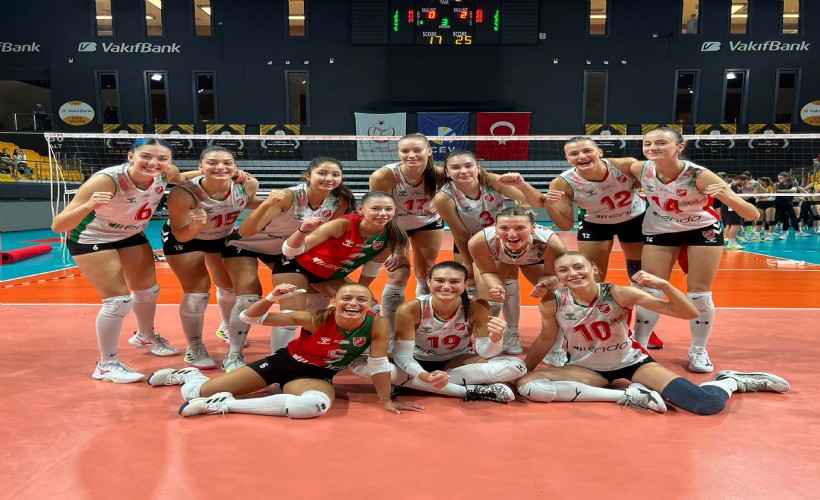 Karşıyaka filede Denizli'yi konuk ediyor