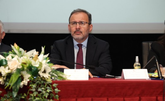 Kasapoğlu: Türkiye'nin tüm imkanları, tüm evlatlarınındır!