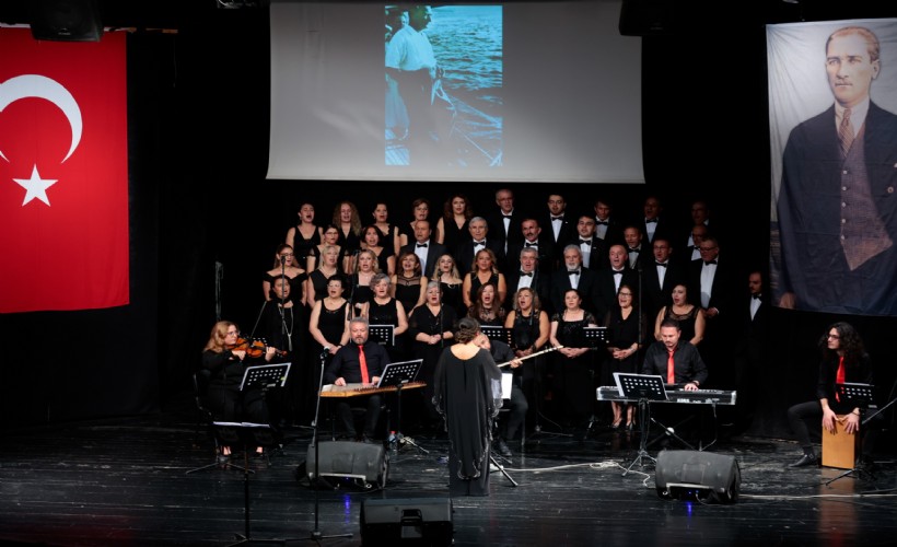 Konak’ta şarkılar Ata için söylendi