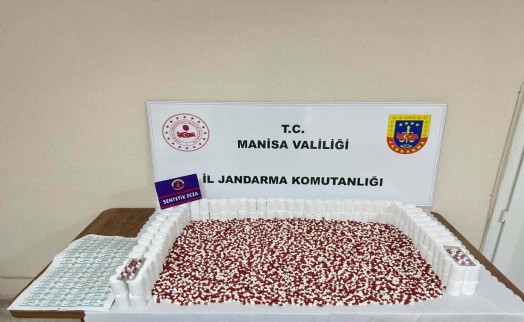 Manisa'da 9 bin 140 adet sentetik ecza hap ele geçirildi