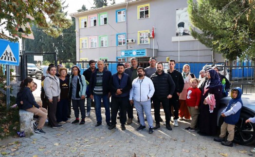 Manisa'daki ortaokulda darp iddiasına velilerden tepki