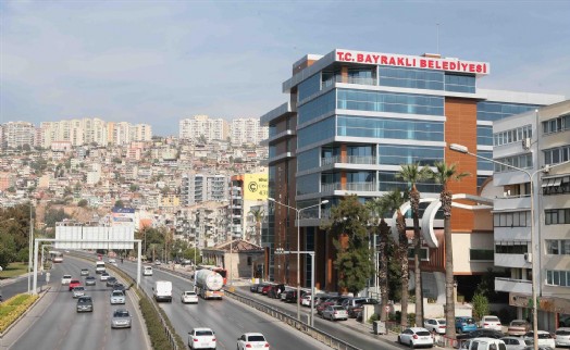 Sayıştay'dan Bayraklı raporu: Ruhsatsız yapılaşma arttı!