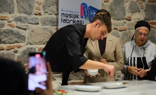 Şef Rıfat Yurttaş, Meslek Fabrikası'nda Ege yemekleri yaptı