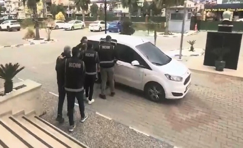 Telefonda 11 milyon lira dolandıran şüphelilere operasyon; 3 tutuklama