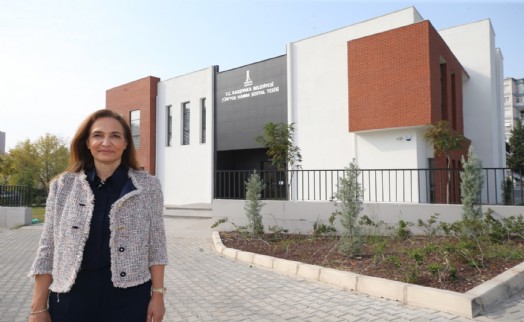 Karşıyaka'nın Zübeyde Hanım Sosyal Tesisi açılıyor!