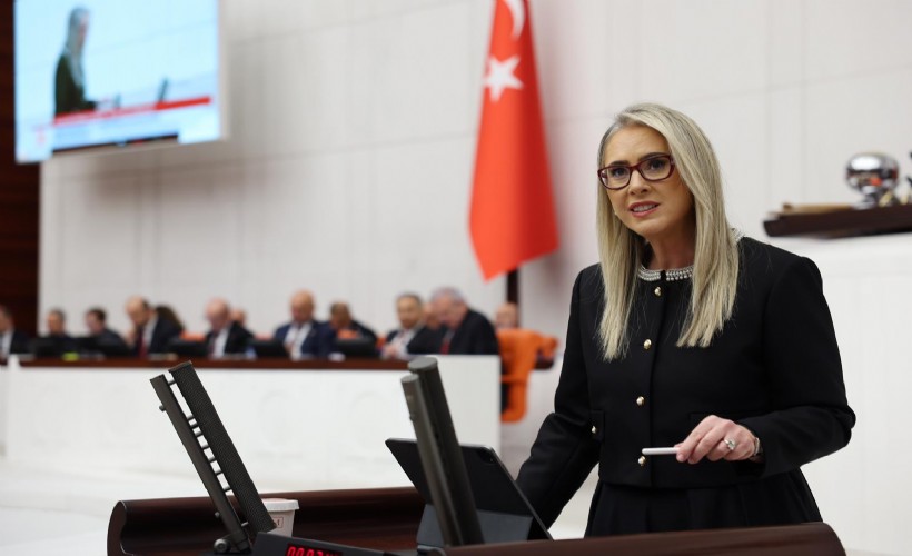 AK Parti'li Çankırı, İzmir Büyükşehir Belediyesi'ne yüklendi: Kendi çatısını kuramayan bir belediyeden...