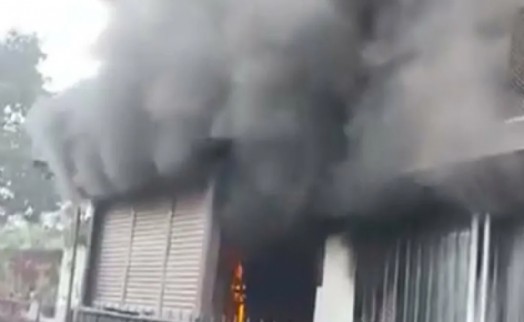 Ailesi ile tartışıp evi ateşe verdi