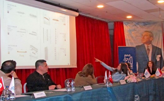 Alaçatı'nın tarihi kimliği 'Kentsel Tasarım Rehberi' ile koruma altına alınıyor