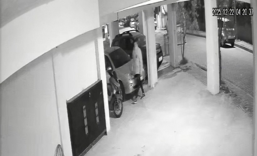 Apartmanlardan 4 motosiklet çalan şüpheliler yakalandı