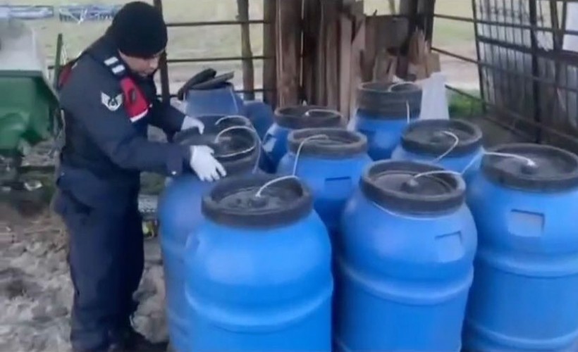 Aydın'da 6 ton sahte şarap yakalandı