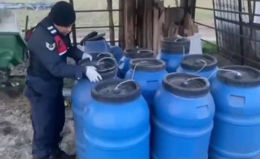 Aydın'da 6 ton sahte şarap yakalandı