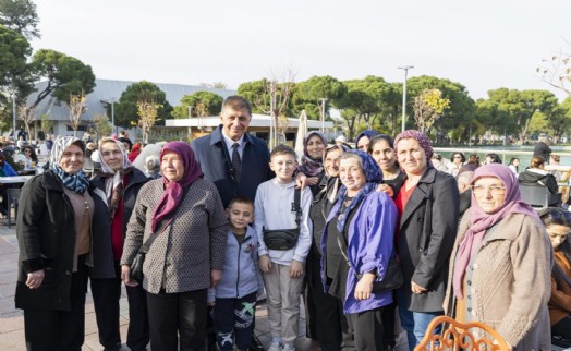 Başkan Tugay Göl Gazinosu'nda Beydağlı kadınlarla buluştu