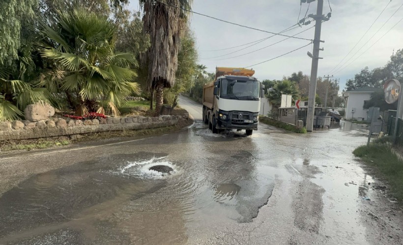 Bir Bodrum klasiği: İsale hattı patladı, evleri su bastı