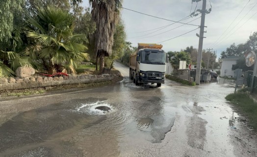 Bir Bodrum klasiği: İsale hattı patladı, evleri su bastı
