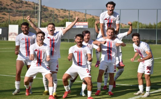 Bir maç bile kazanamayan Altınordu 3 futbolcunun biletini kesti