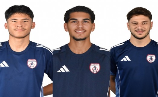 Bir maç bile kazanamayan Altınordu 3 futbolcunun biletini kesti