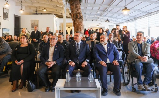 Buca'da engelli bireylerin hakları masaya yatırıldı