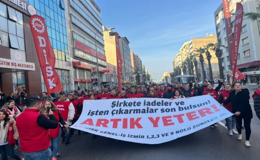 Büyükşehir'de eylemin 3'üncü günü: İzmirli vekillere ‘sesimizi duyurun' çağrısı!