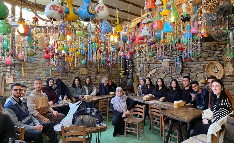 Büyükşehir'den üniversite öğrencilerine Tire gezisi