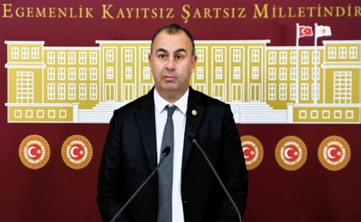 CHP'li Arslan'dan AK Partili siyasetçilere yanıt: İzmirliye hak ettiği değeri verin işinizi yapın