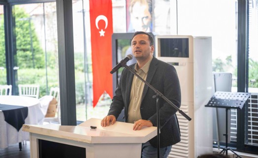 ÇYDD Bornova'da yeni üyelerle buluşma: Eşki'den gençlere Cumhuriyet vurgusu