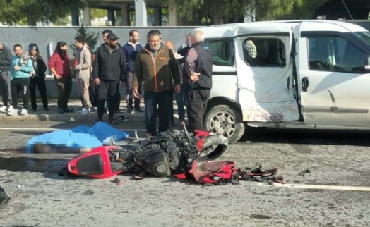 Çeşme'de feci motosiklet kazası: 1 ölü 1 ağır yaralı