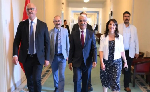 DEM Parti, İmralı'ya gidiyor: Öcalan'a bir ziyaret daha!